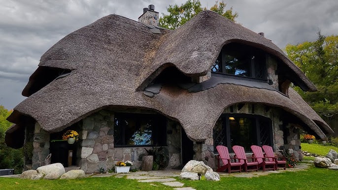 Earl Young Mushroom Houses, Charlevoix, Michigan - YouTube