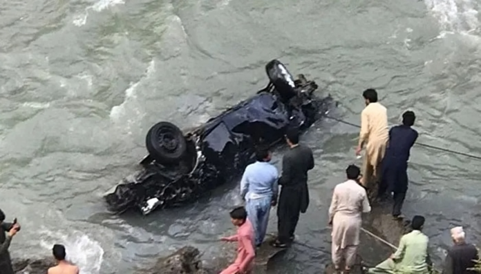 Neelum Valley Disaster 2 Tourists Dead, 3 Missing in Jeep Crash