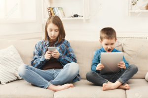 Screen Time Addiction: How to Handle Children Digital Craving?