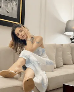 Aima Baig Bold Photoshoot Stuns Fans on Social Media 1 Aima Baig Bold Photoshoot Stuns Fans on Social Media